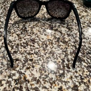 Oakley Women’s polarized Drop In sunglasses